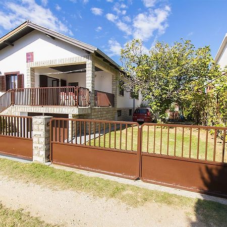 Apartment Danica Нін Екстер'єр фото