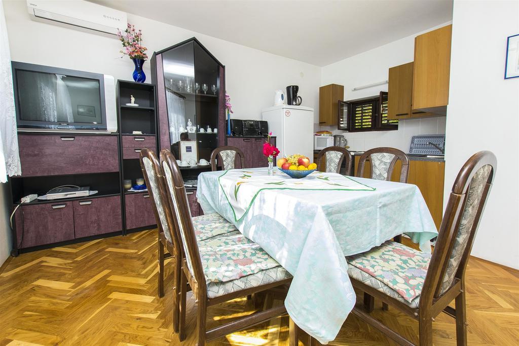 Apartment Danica Нін Екстер'єр фото